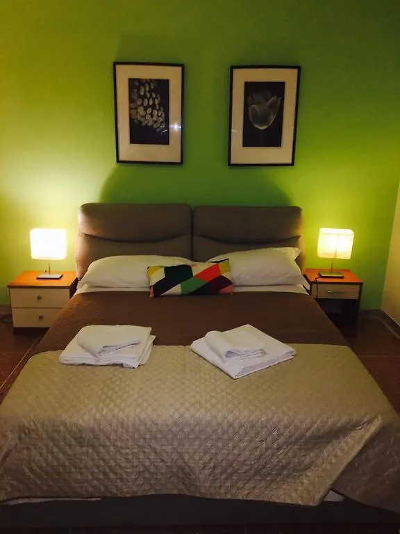 Pearl Pisa Guest House Italy